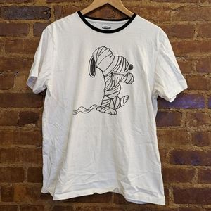 Snoopy Halloween Mummy Tee Men's Large